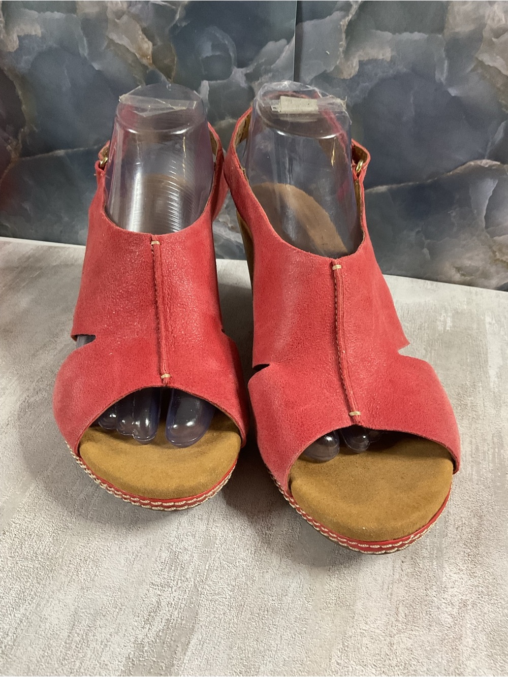 Clarks Women's Red Suede Open-Toe Wedge Sandals Size 11M Inside is Peeling